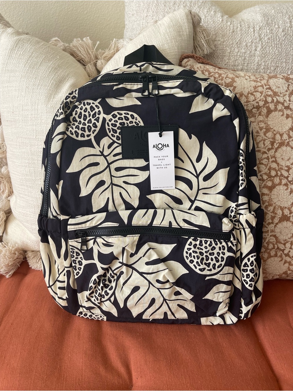 Aloha Collection Holomua Black & Cream Keep It Light Backpack